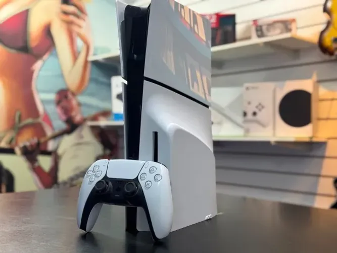 PS5 SLIM 1TB SEMINOVO COM LEITOR
