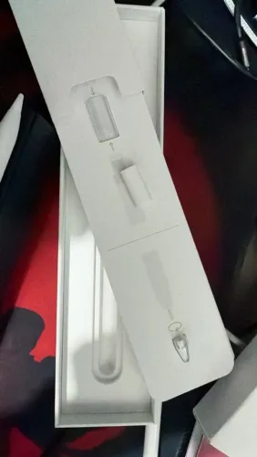 Apple Pencil primeira geração na caixa