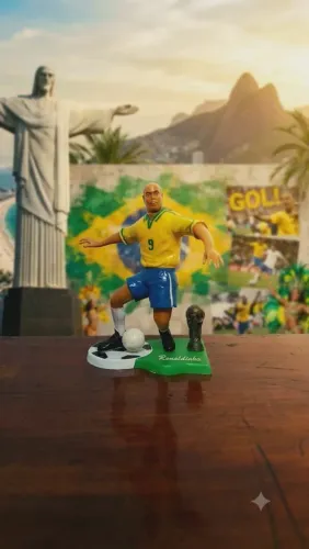 Boneco Ronaldo 98