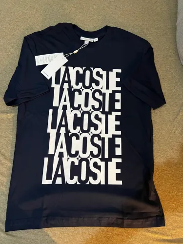 camisa da lacoste com estampa