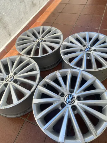 Rodas 17 Jetta TSi Originais!