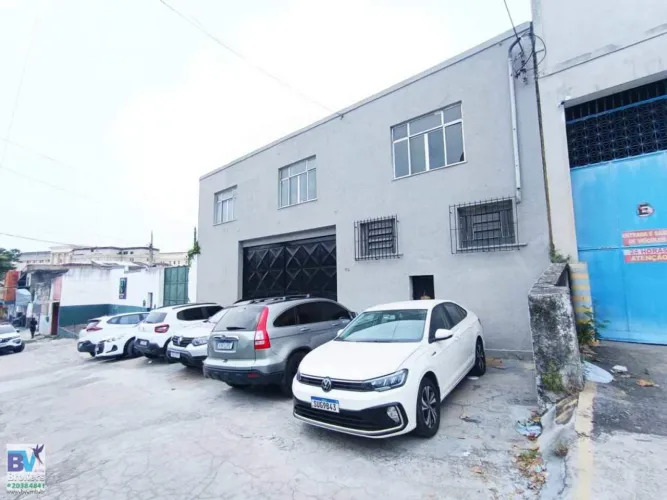 Galpão com 3 quartos, Bonsucesso, Rio de Janeiro, Cod: 2824