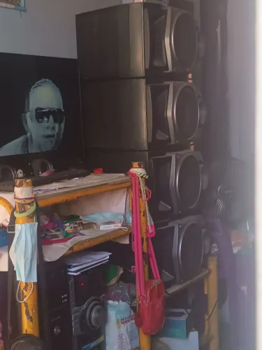 Tô vendendo uma caixa de som bom