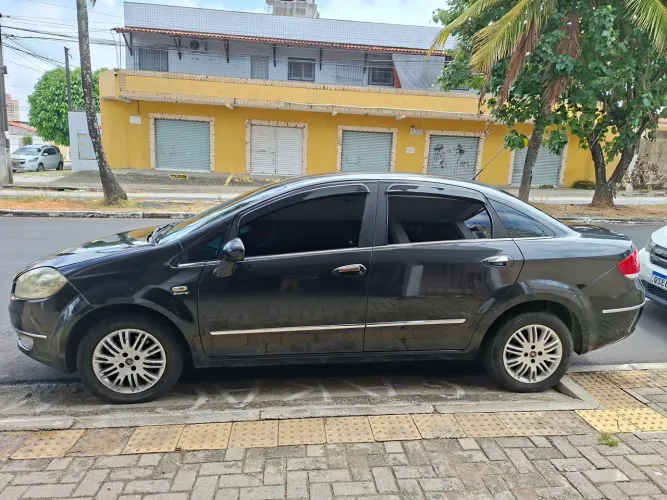 Fiat Linea 1.9/ HLX 1.9/1.8 Flex Dualogic 4P 2010