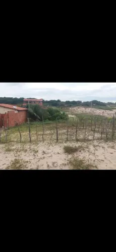 Vende-se terreno na praia de Uruaú