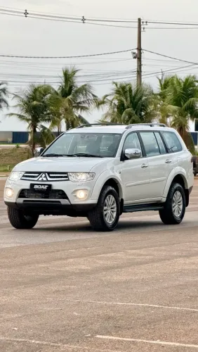 Mitsubishi Pajero Dakar HPE 3.2 4X4 T.I Dies 5P AUT 2015