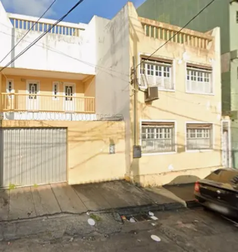 Prédio Comercial - Itapuã - 3 Pav, 8 Salas, 6 banheiros, Garagem 3 Carros, Terraço Gourmet