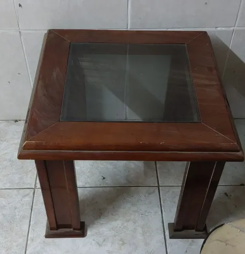 Mesa de canto.