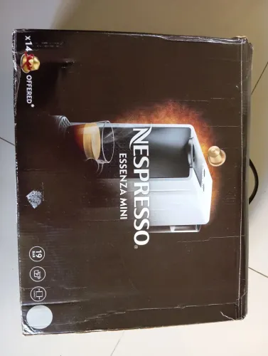 Cafeteira Nespresso Essenza Mini Prata 220v NOVA