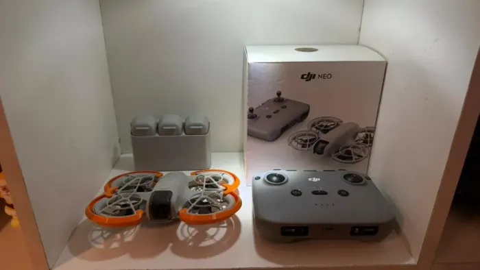DRONE DJI NEO - COMBO