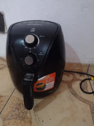 Vendo Air Fryer muito nova