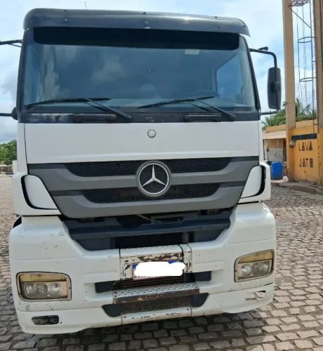 Caminhão Mercedes Benz Axor 2540 ano 2008 6x2