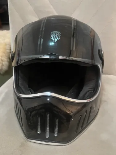 Vendo Capacete Customizado TAM 60