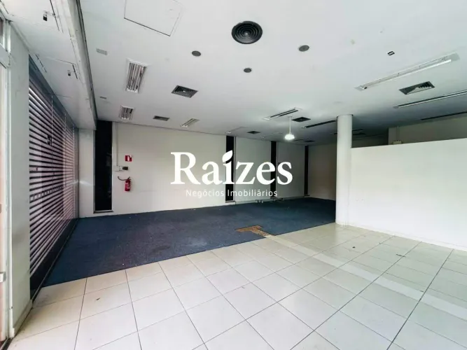Imóvel Comercial com 310m² à Venda ou Locação na Av. João Naves de Ávila- Uberlândia