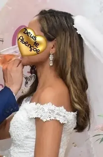 Lindo mega hair usado apenas 1 mês e meio. 