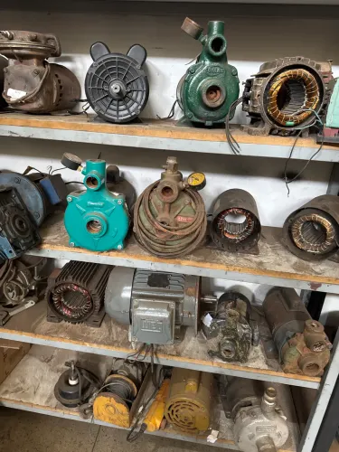 Motores e bombas novas e usadas