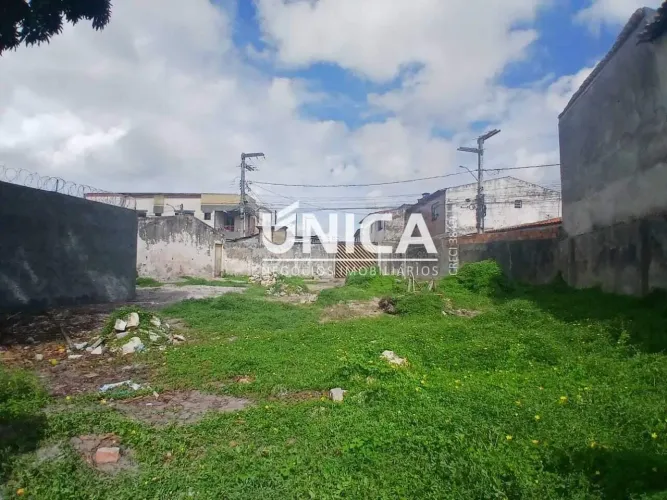 Alugue Terreno com 325m² no bairro São Conrado
