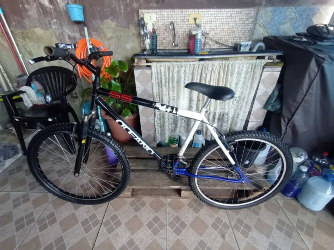 Bicicleta aro 26 com marcha