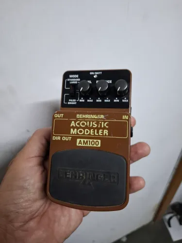 Pedal Acoustic Simulator Beringher 