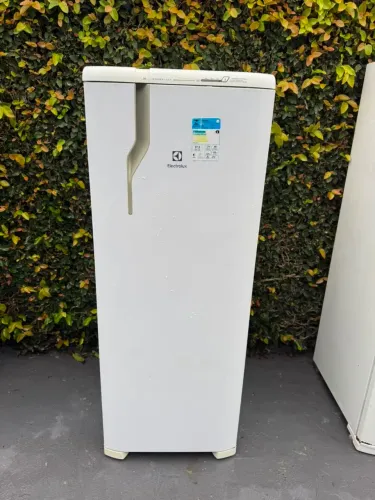 Geladeira Electrolux Frost Free (entrego)