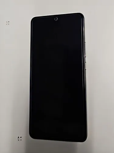 Realme GT 7 - 512GB, 12GB+12GB RAM, 7000mAh, 67W, estado de novo com todos acessórios