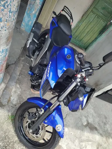 Fazer 250
