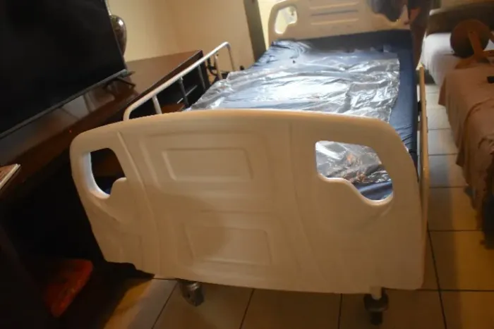CAMA PARA IDOSO OU PESSOA ACAMADA HIDRÁULICA