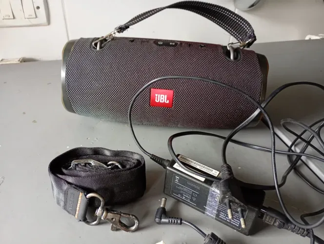 Caixa de som JBL Xtreme 2 original