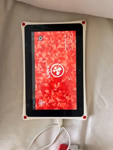 Tablet Infantil Nabi 2 / Nabi Jr. (Com Capa Protetora Branca)