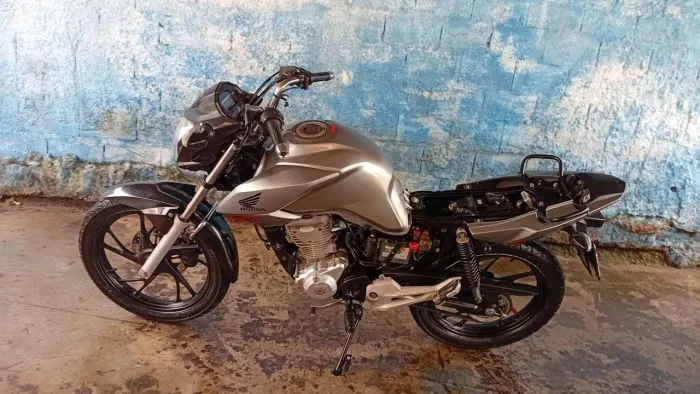 Moto bem conservada bom estado 