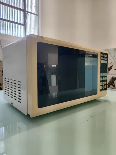 Microondas conservado, funcionando perfeitamente