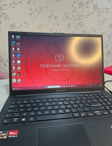 Notebook Asus Vivobook Go 15 8GB | Aceito Troca por iPad ou Tablet Samsung