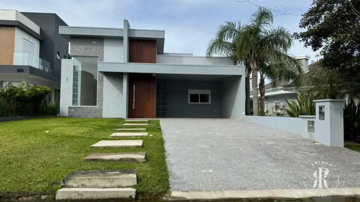 Casa em Condomínio Fechado em Tramandaí- Marina Park