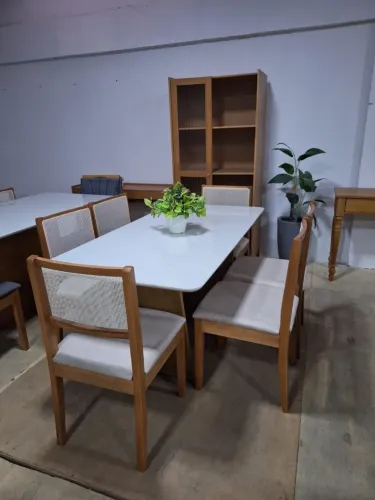 Mesa com 6 cadeiras 1,60x90