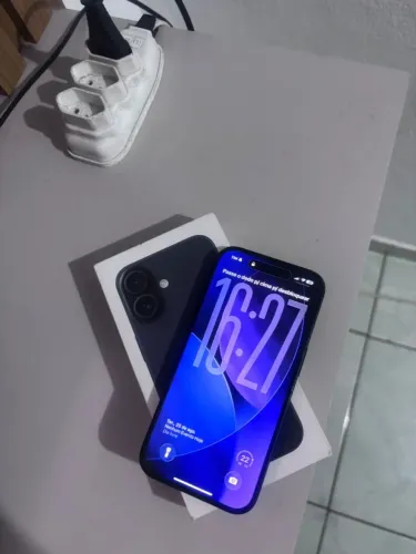 Vendo iphone 16 na loja tá 5100, 128 gbna garantia aplee