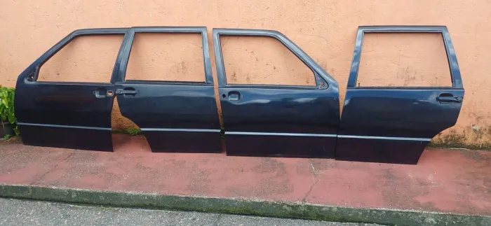 Porta de fiat uno
