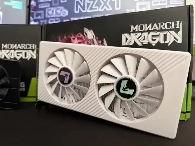 RX 580 8GB White - Nova, sem uso!