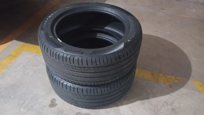 Jogo de pneu meia vida 225/50 R17
