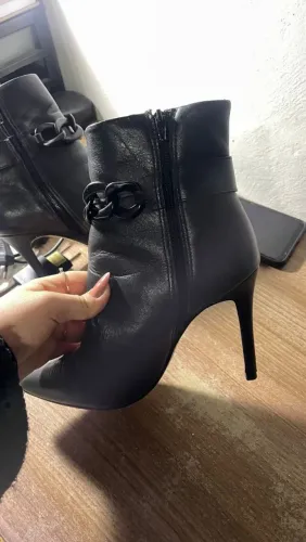 Bota de couro da Bottero (número 35)