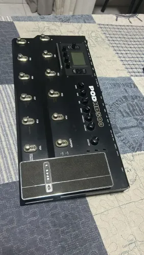 Pedaleira POD HD500 + CASE