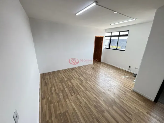 Sala em Pinhais - Avenida principal