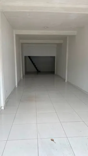 PONTO COMERCIAL - FLORES