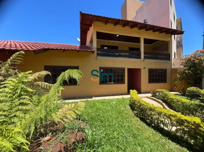 Casa à venda em Chapecó (Santa Maria) 3 quartos, 1 suíte, 2 vagas, permuta aceita