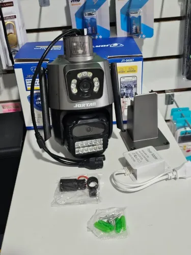 Camera de monitoramento com alarme