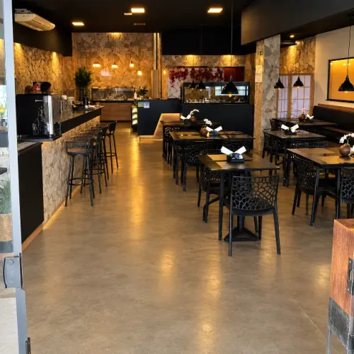 RESTAURANTE COMPLETO + DISTRIBUIDORA DE BEBIDAS À VENDA - GUARÁ/DF