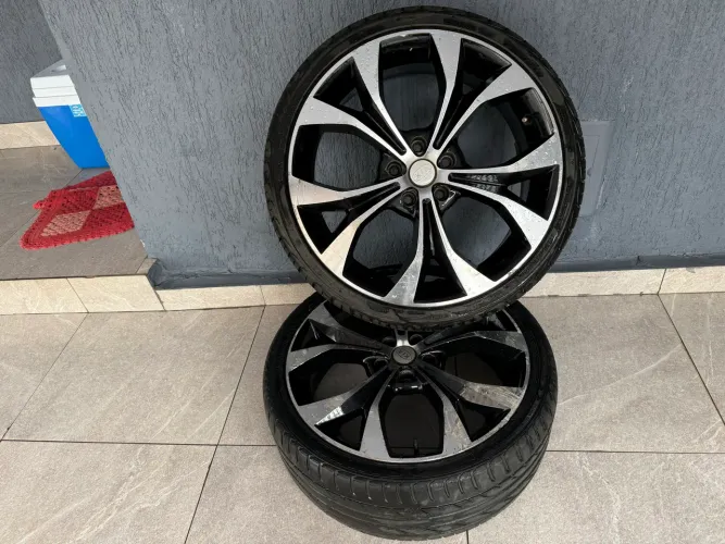 DUAS RODAS ARO 20 FURACÃO 5X114 COM PNEUS