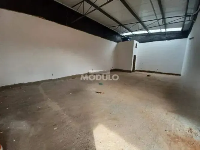 Sala comercial disponivel para locação no bairro Shopping Park.