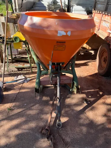 Semeadora calcariadeira 