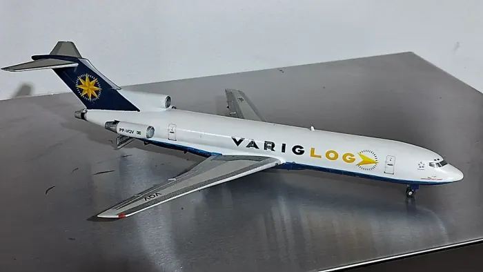 Miniatura maquete boeing 727-200 Variglog Varig