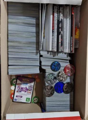 Vendo minha coleção de cartas Pokemon